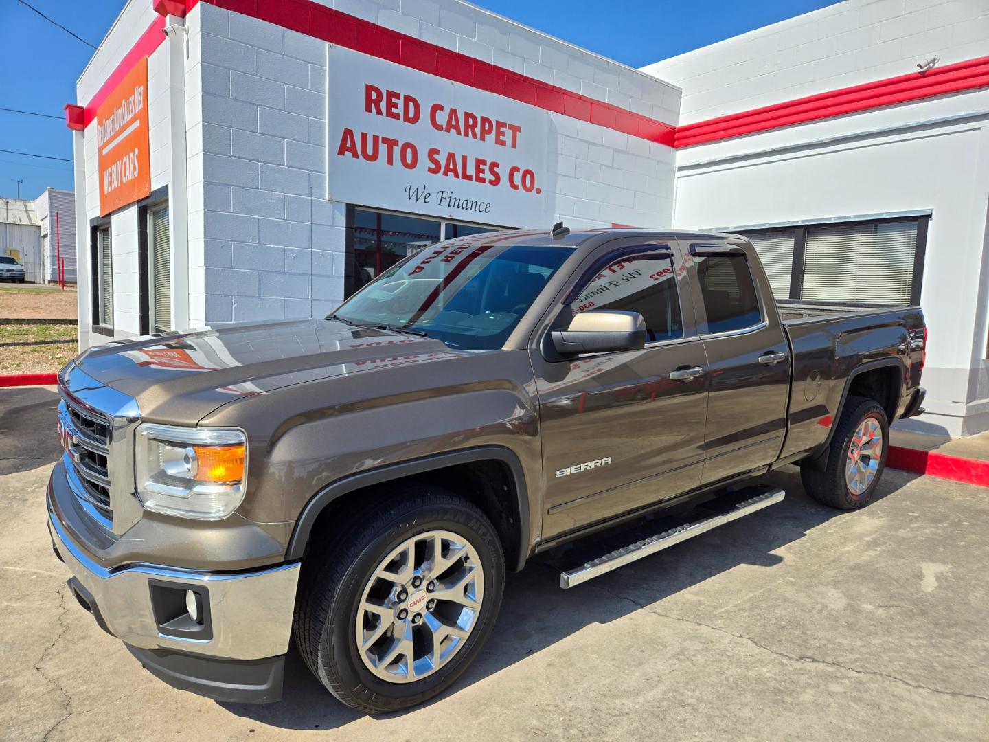 2014 GMC Sierra 1500 (1GTR1UEC2EZ) with an 5.3L V8 F OHV 16V engine, Automatic transmission, located at 503 West Court, Seguin, TX, 78155, (830) 379-3373, 29.568621, -97.969803 - 2014 GMC Sierra 1500 SLE Ext. Cab 2WD with a 5.3L V8 F OHV 16V, Automatic, Tilt, Cruise, AM/FM/CD Touchscreen Stereo, Power Windows, Locks, Seat and Side Mirrors, Bluetooth, Front Bench Seating, Dual Climate Control, Tinted Windows, Alloy Wheels, Towing, Running Boards, Rear Defroster and more!! - Photo#0